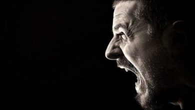 <p><strong>تفسير حلم صوتي لا يخرج للمتزوجة: كشف الأسرار الغامضة وراء هذا الرمز الغريب!</strong></p> 4 تفسير حلم الصراخ للاستغاثة